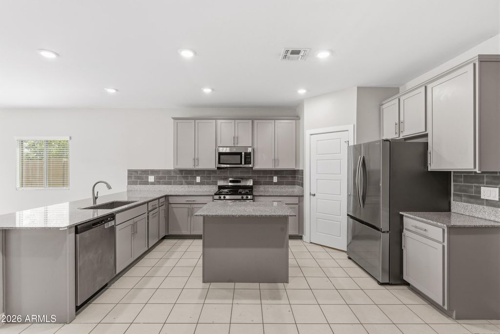 35406 W SANTA BARBARA Avenue, Maricopa, AZ 85138 — photo 5