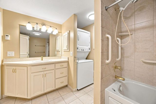 3900 W 47th Street, Edina, MN 55424