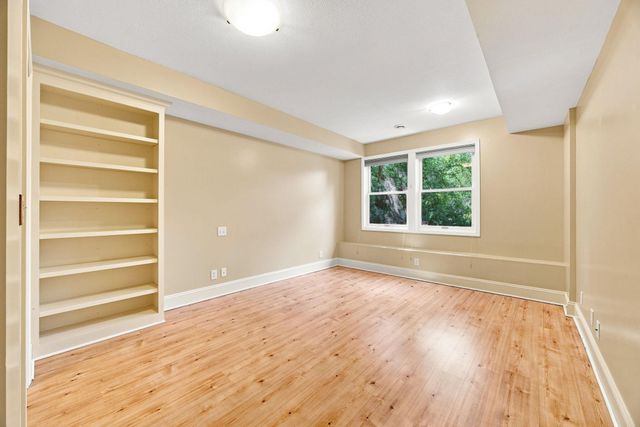 3900 W 47th Street, Edina, MN 55424