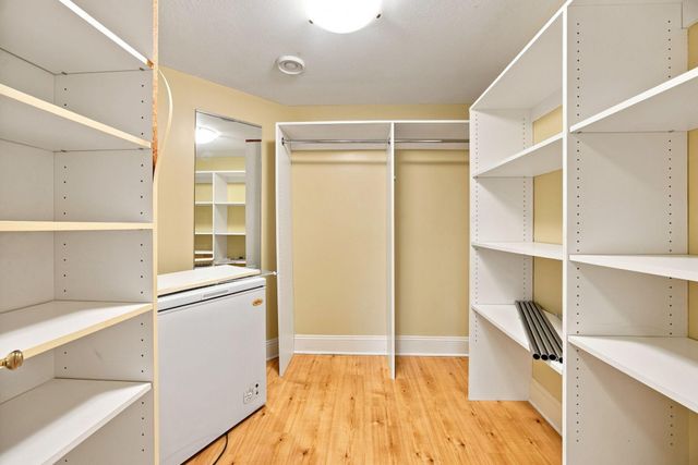 3900 W 47th Street, Edina, MN 55424