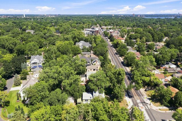 3900 W 47th Street, Edina, MN 55424