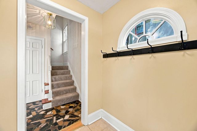 3900 W 47th Street, Edina, MN 55424