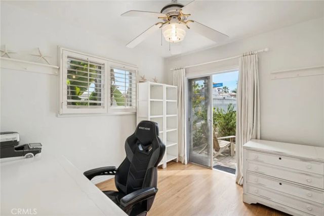 200 Grand Canal, Newport Beach, CA 92662