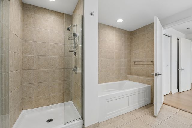 130 N Garland Court 2409, Chicago, IL 60602