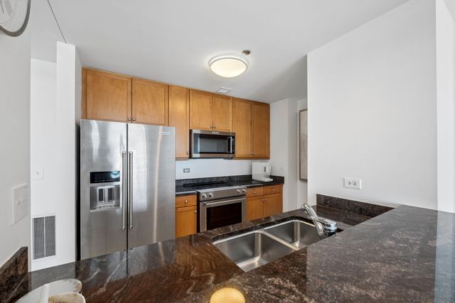 130 N Garland Court 2409, Chicago, IL 60602