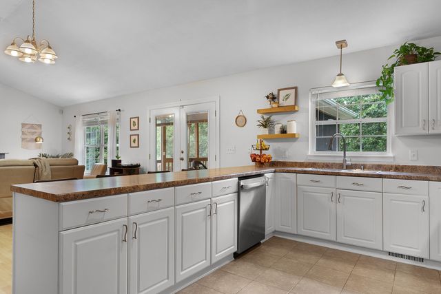 562 Bluff View Drive, Ringgold, GA 30736