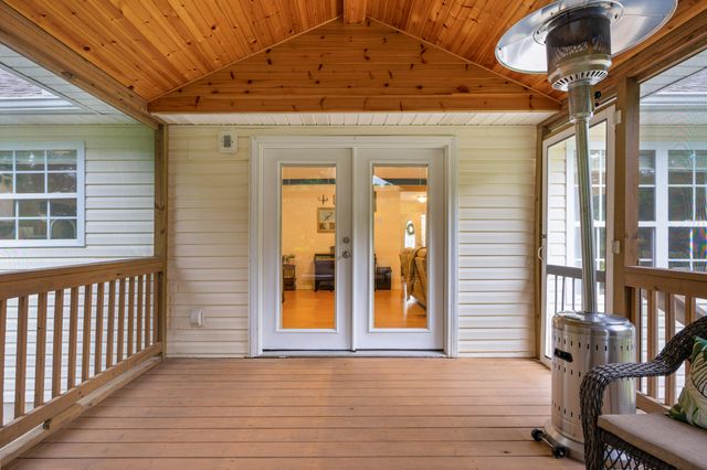 562 Bluff View Drive, Ringgold, GA 30736