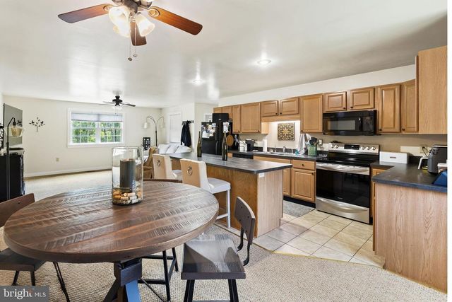 2323 BATTLEFIELD RD, Fishers Hill, VA 22626