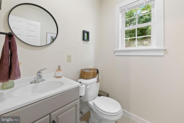 2323 BATTLEFIELD RD, Fishers Hill, VA 22626