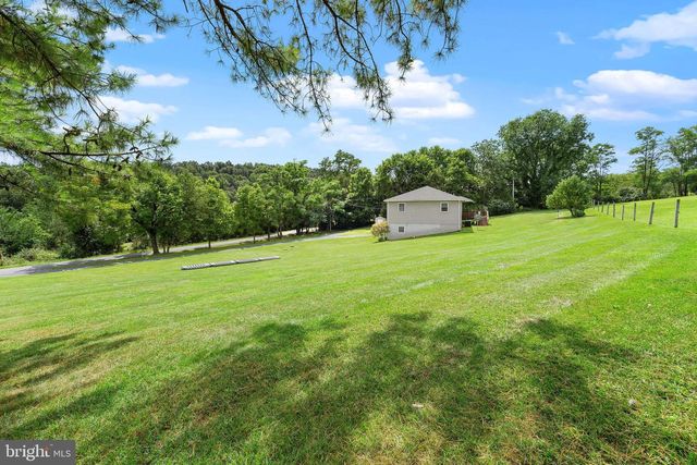 2323 BATTLEFIELD RD, Fishers Hill, VA 22626