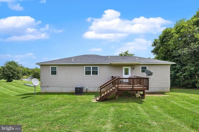 2323 BATTLEFIELD RD, Fishers Hill, VA 22626
