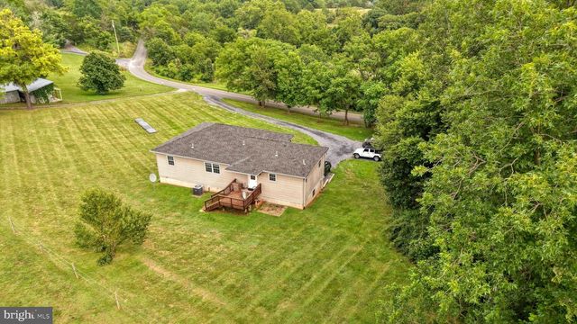 2323 BATTLEFIELD RD, Fishers Hill, VA 22626