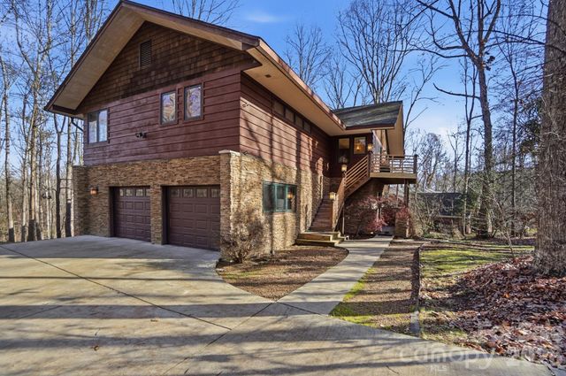 17928 Pages Pond Court, Davidson, NC 28036