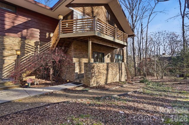 17928 Pages Pond Court, Davidson, NC 28036