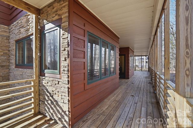 17928 Pages Pond Court, Davidson, NC 28036