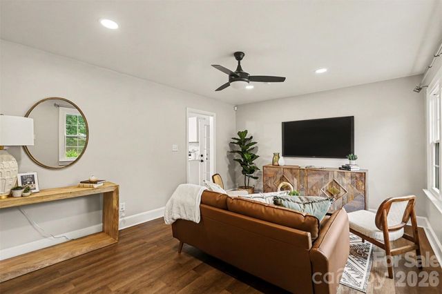 3430 Meredith Avenue, Charlotte, NC 28208