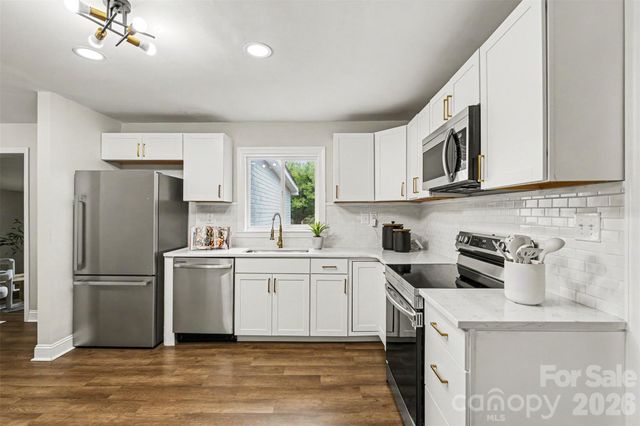 3430 Meredith Avenue, Charlotte, NC 28208