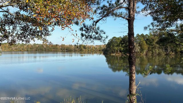 11021 Alphabet Road, Gulfport, MS 39503