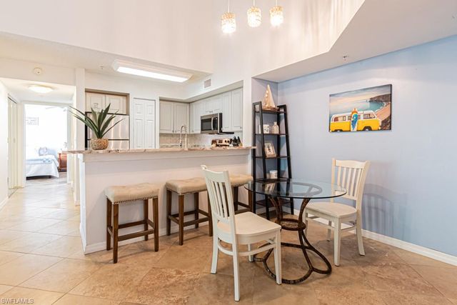 1230 Wildwood Lakes BLVD 202, Naples, FL 34104