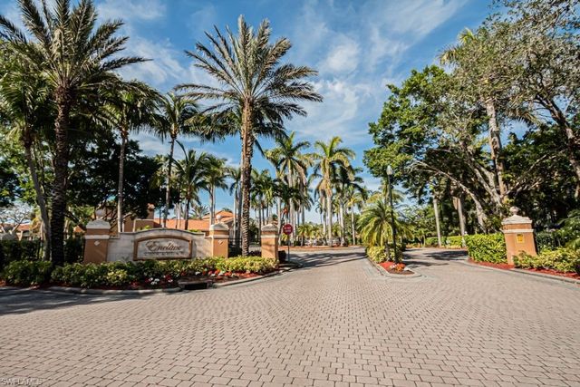 1230 Wildwood Lakes BLVD 202, Naples, FL 34104