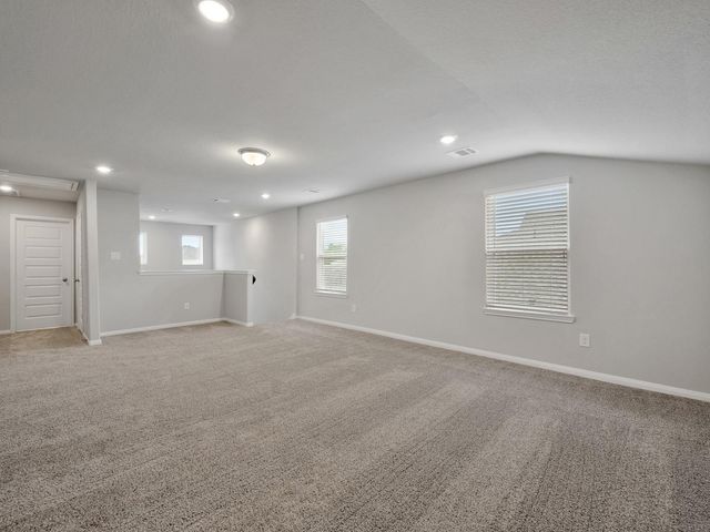 104 Clay Creek Lane, Montgomery, TX 77316