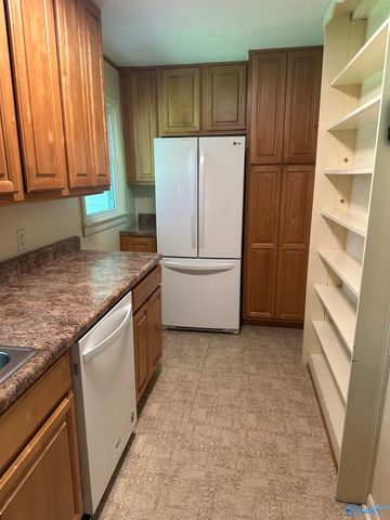 1931 Noccalula Road, Gadsden, AL 35904
