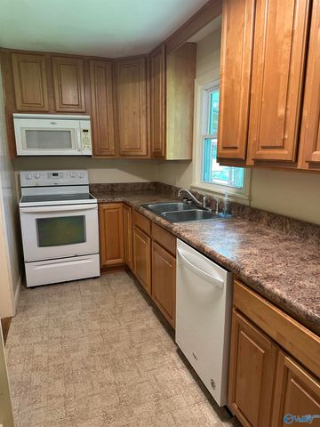 1931 Noccalula Road, Gadsden, AL 35904