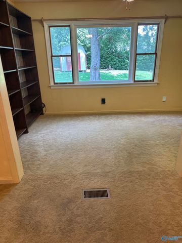 1931 Noccalula Road, Gadsden, AL 35904