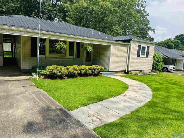 1931 Noccalula Road, Gadsden, AL 35904