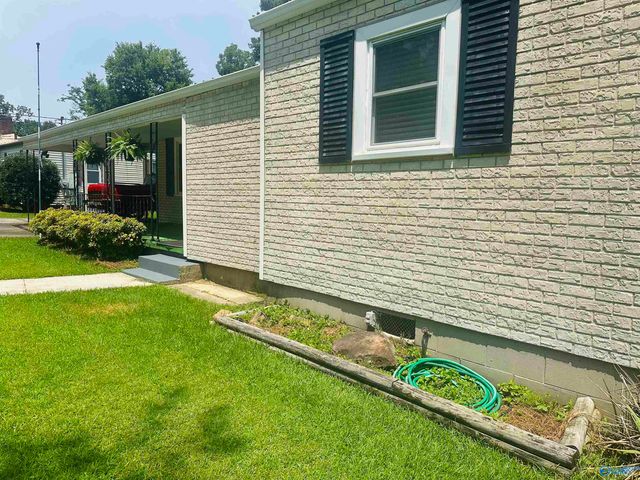 1931 Noccalula Road, Gadsden, AL 35904