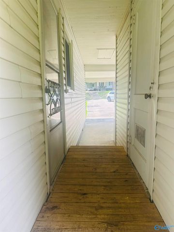 1931 Noccalula Road, Gadsden, AL 35904