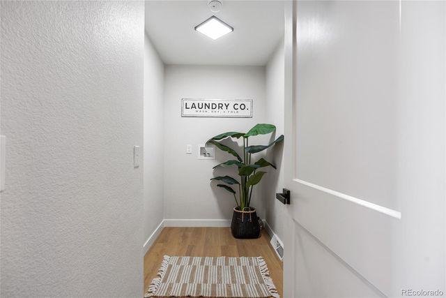 7570 S Rosemary Circle, Centennial, CO 80112