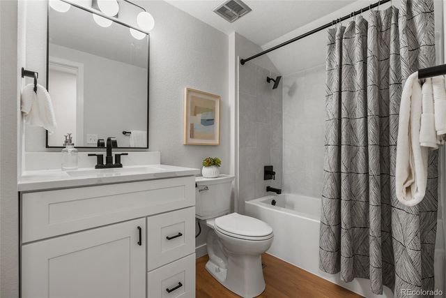 7570 S Rosemary Circle, Centennial, CO 80112