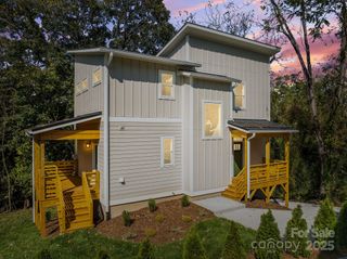 345 Riverview Drive, Asheville, NC 28806