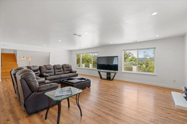 3548 Laurashawn Ln, Escondido, CA 92026