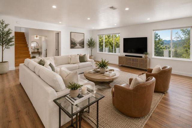 3548 Laurashawn Ln, Escondido, CA 92026