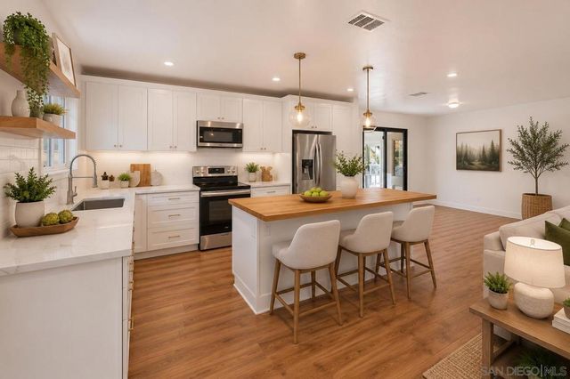 3548 Laurashawn Ln, Escondido, CA 92026
