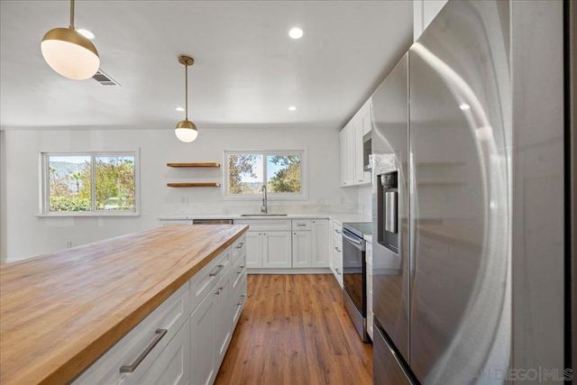 3548 Laurashawn Ln, Escondido, CA 92026