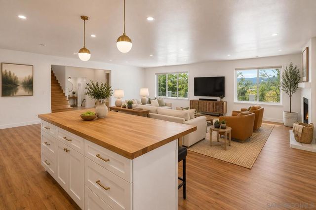 3548 Laurashawn Ln, Escondido, CA 92026