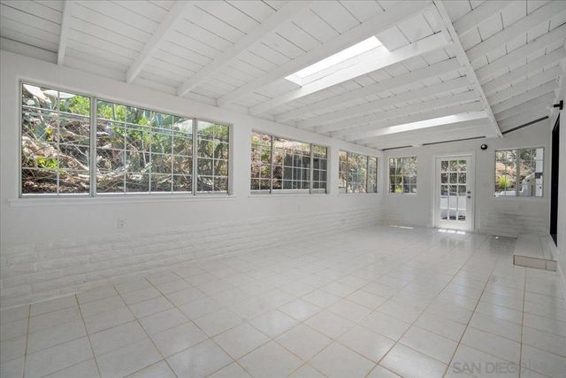 3548 Laurashawn Ln, Escondido, CA 92026