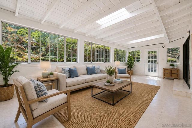 3548 Laurashawn Ln, Escondido, CA 92026