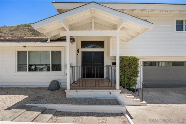 3548 Laurashawn Ln, Escondido, CA 92026