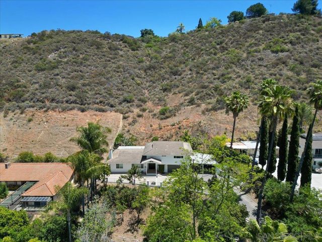 3548 Laurashawn Ln, Escondido, CA 92026