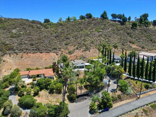 3548 Laurashawn Ln, Escondido, CA 92026