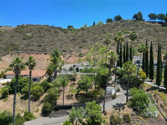 3548 Laurashawn Ln, Escondido, CA 92026