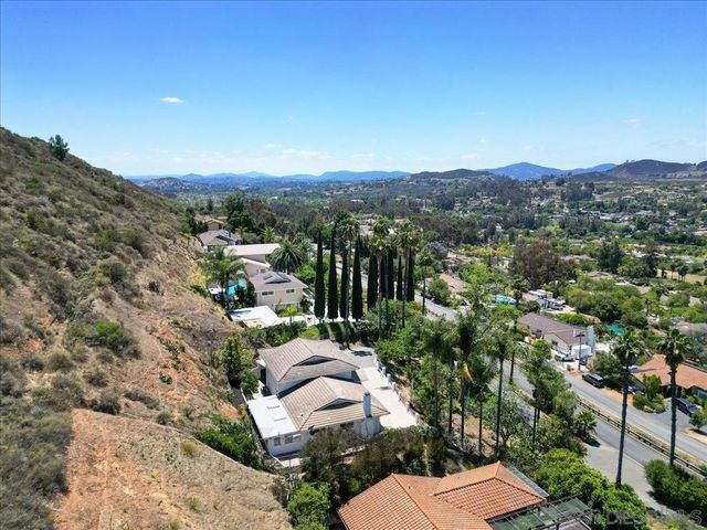 3548 Laurashawn Ln, Escondido, CA 92026