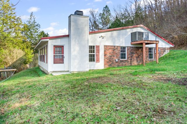 51 Turkeytown Rd, Hilham, TN 38568