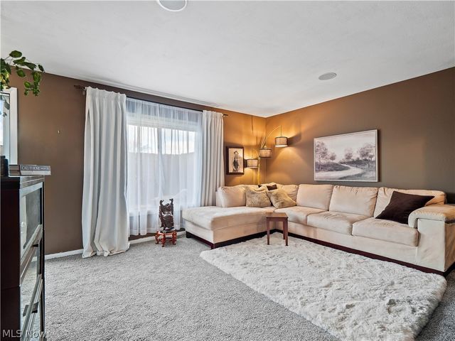 53 Greenfield Court, Berea, OH 44017