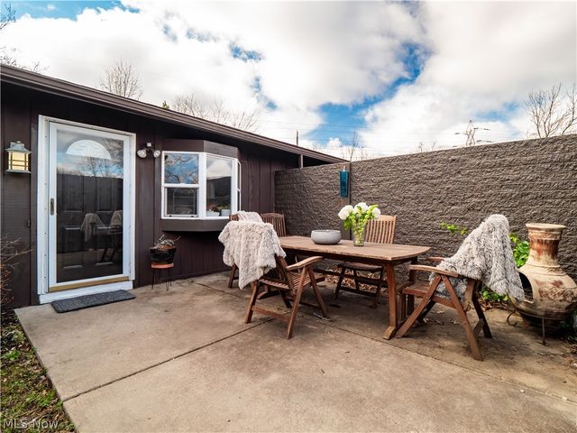 53 Greenfield Court, Berea, OH 44017