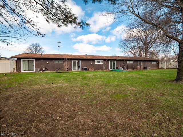 53 Greenfield Court, Berea, OH 44017